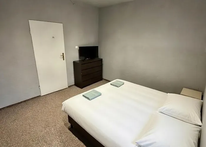 Przy Zaglach Hostel *